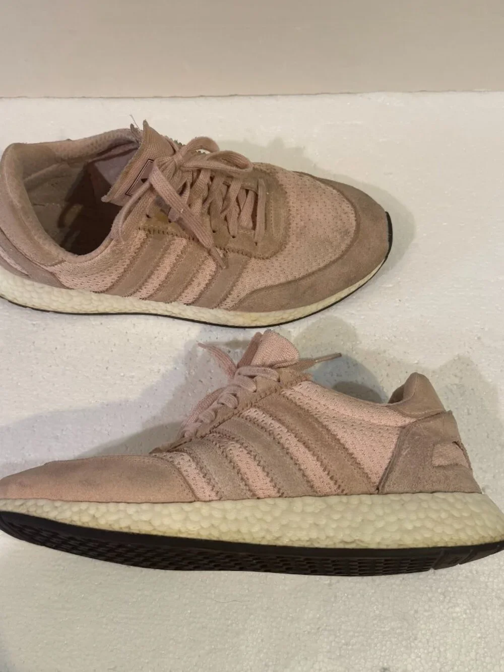 adidas I-5923 Icey Pink Men's Size 10.5 Low Top Lace-Up Sneakers D96609   Solid